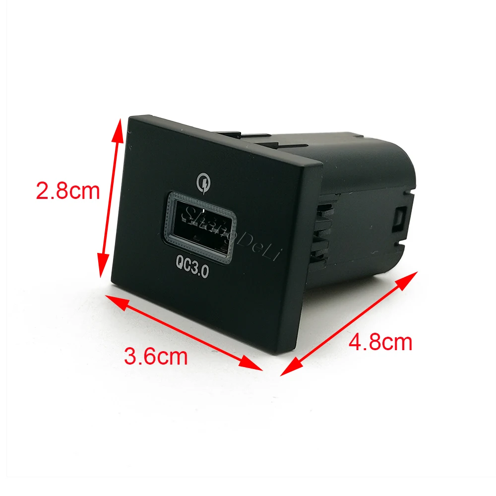 12V/24V Car Charge Adapter USB QC3.0 Interface Socket Power Outlet Compatible for Ford FOCUS 2004-2010