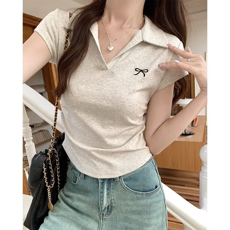 Damen Polo-Kragen Kurzarm-T-Shirt Mädchen Figurbetontes Freizeit-Oberteil Normale Schulterpartie Studenten Sommer Basis-Shirt Damen Lockeres T-Shirt