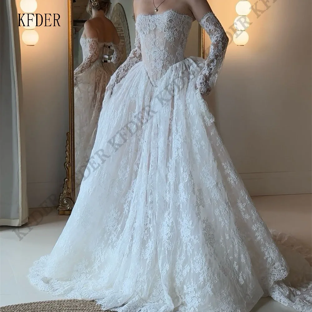 Luxury Lace Flowers Princess Wedding Dress with Long Sleeves A-Line Puffy Strapless Bridal Gown Customized Vestido De Noiva