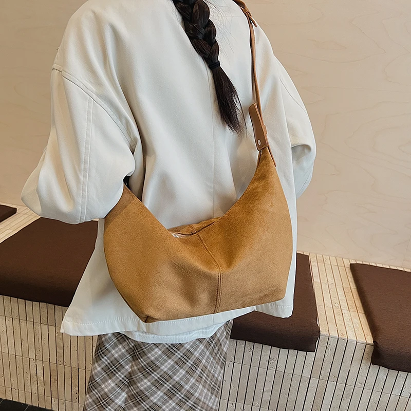 

Chic Women's Messenger Bag Leather Tote Bags From Luxury Brand By Famous Desinger Popular Classic Elegant For Ladies