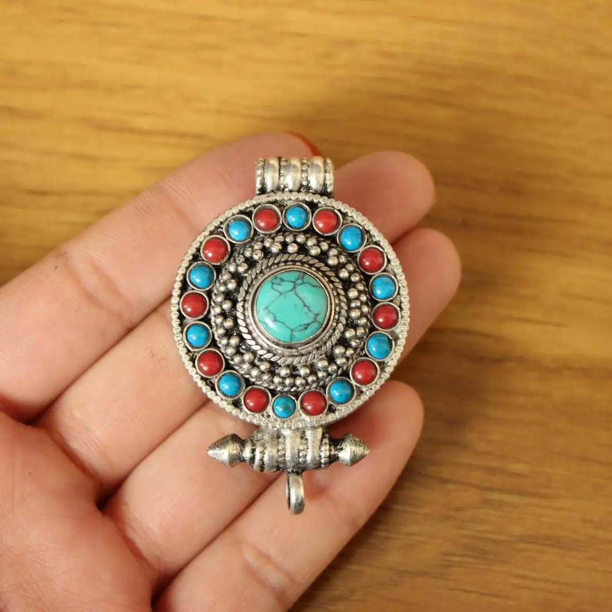 PN197 Tibetan Silver Inlaid Colorful Coral Turquoises Beads 32mm Round Prayer Gau Box Pendant Necklace Handmade Nepal Jewelry