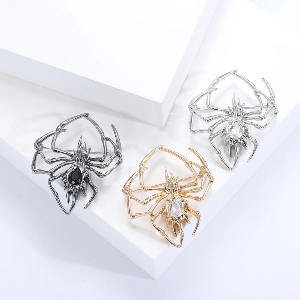 Rhinestone Spider Brooches for Women Unisex Pearl Animal Pins Insect Banquet Party Backpack Gifts Jewelry Accessories