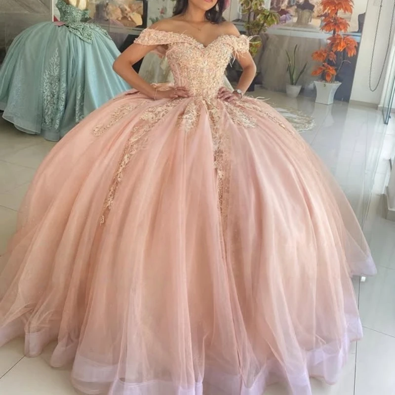 

Customized Light Pink Quinceanera Dresses Off the Shoulder applique Long tail flower Bow feather Vestido 15 Quinceanera