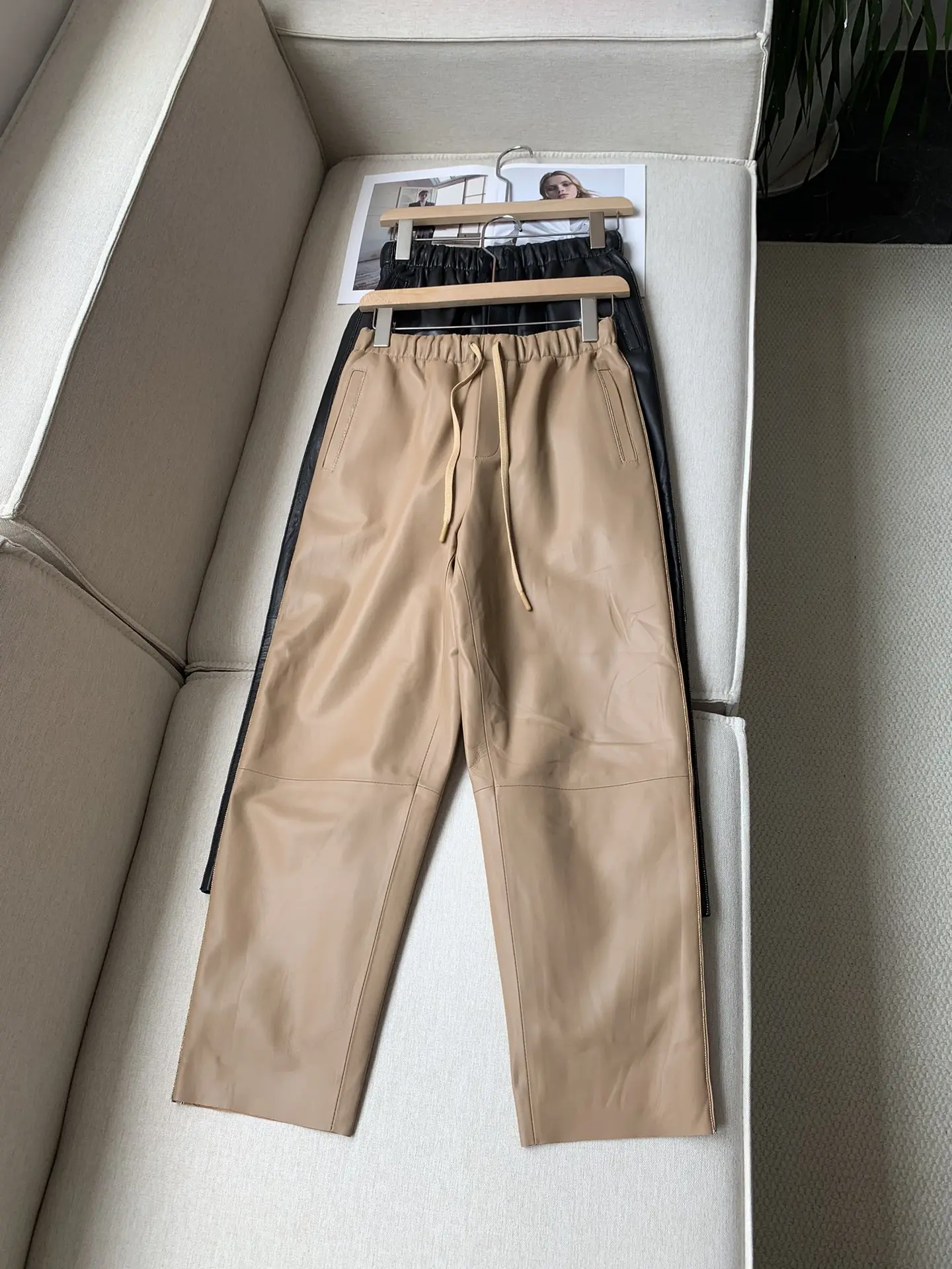 

New High Quality Elastic Waist Sheepskin Trousers For Autumn And Winter, Chain Slim Pants, Khaki And Black