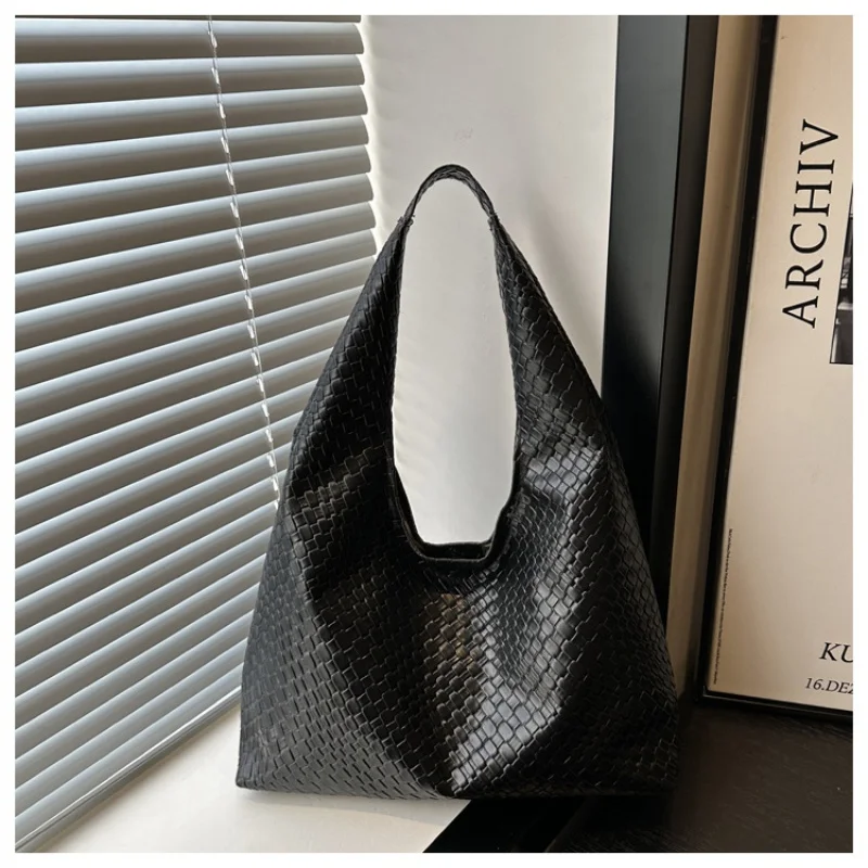 Women\'s Retro Artificial Leather Woven Pattern Shoulder Bag Large Capacity Tote Bag Casual Armpit Bag Large Tote Bag Daily Work
