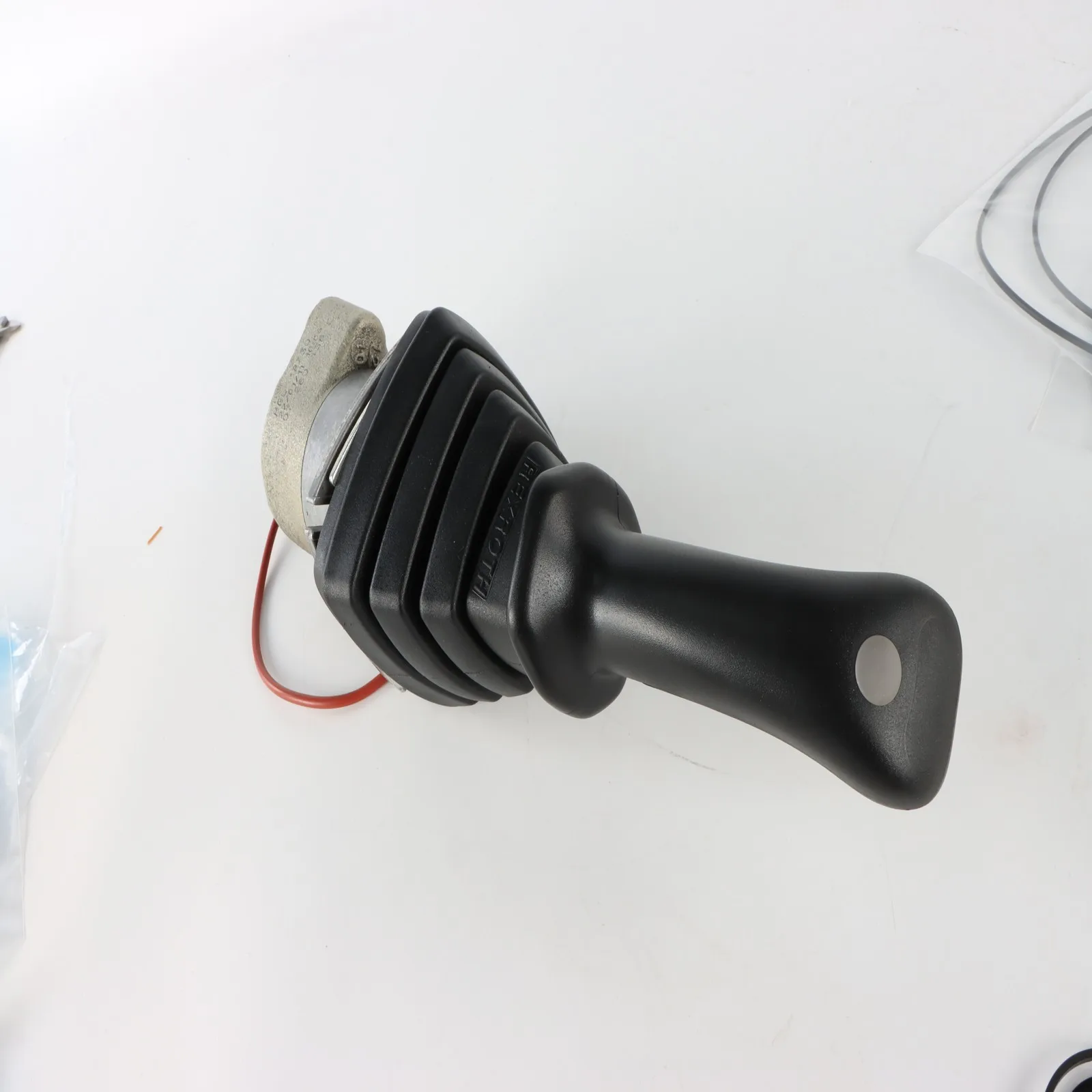 วาล์วควบคุมจอยสติ๊กขวา สำหรับรถ JCB 1CX 160 180T 190 1110 25/220626 ตัวจ่ายไฮดรอลิก