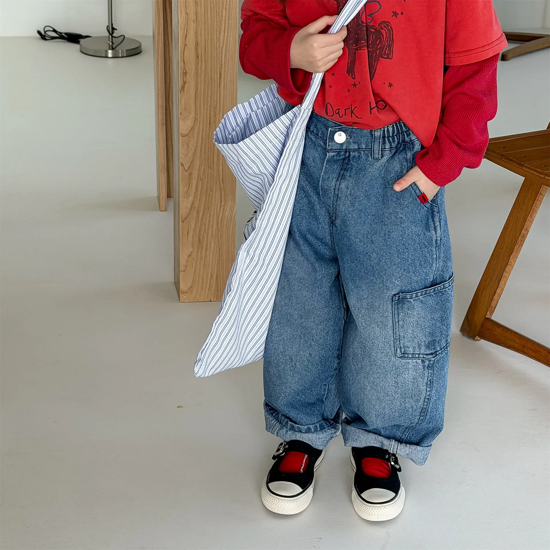 

2026 Spring New Children Denim Trousers Kids Casual Pants Fashion Boys Jeans Baby Girls Loose Harem Pants Toddler Clothes