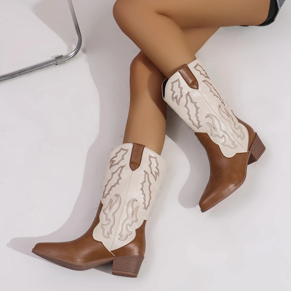 Plus Size 43 Winter White Mid Calf Boots Retro Brown Cowboy Boots Women Fall Pointy Toe Embroidery Cowgirl Booties Shoes