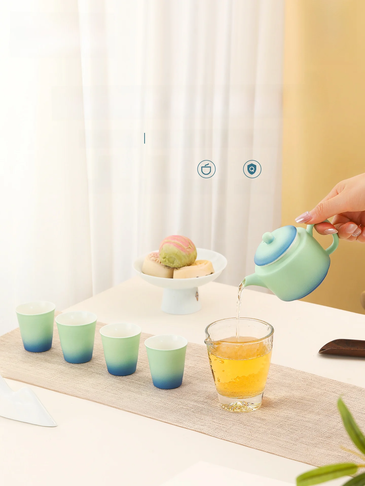 Premium Ceramic Tea Set Gongfu Tea Pot with Four Cups Traditional Chinese Ceramics Tea Gift Set for Father's Birthday