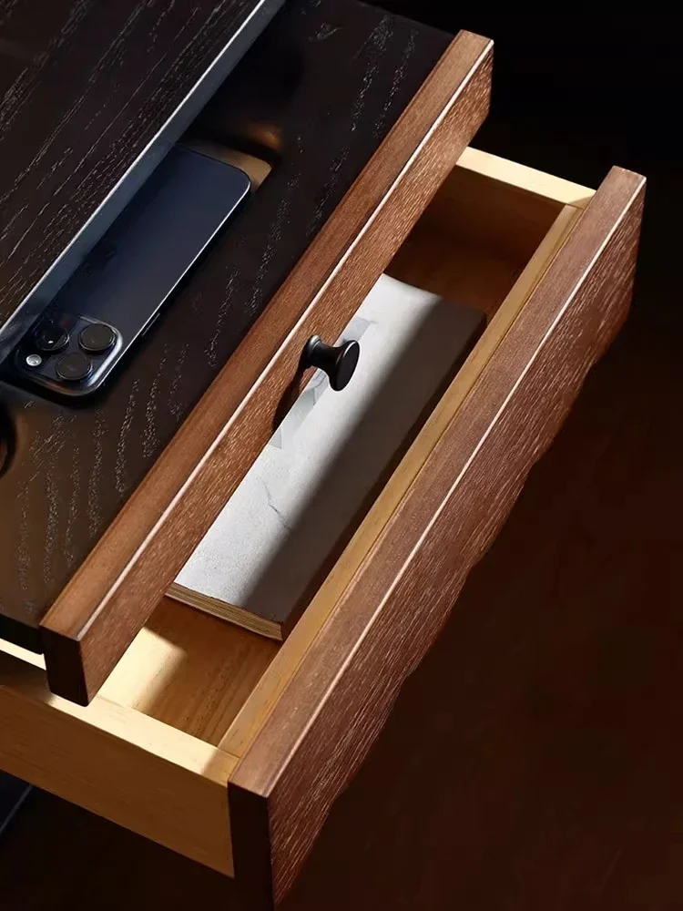 طاولة بجانب السرير من الخشب الصلب في العصور الوسطى، وخزانة مقصورة مخفية لغرفة النوم المنزلية، وإحساس التصميم المتكامل