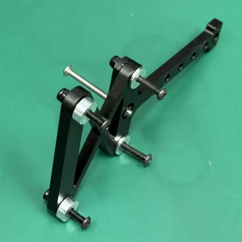 

YK4084 PRO 212 RC Off-Road Car 1/8 Scale Metal Spare Tire Mount Realistic Model Modification and Upgrade Parts Easy to Install