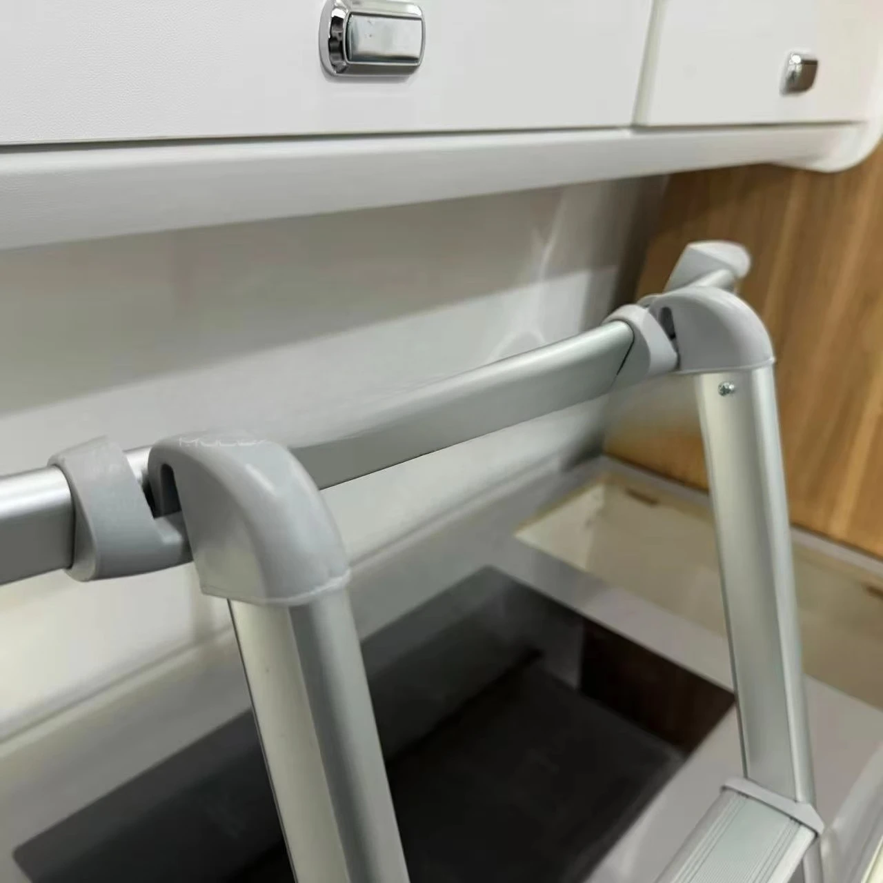 MOBORV MOTORHOME PART ACCESSORIES RECREATIONAL VEHICLE CAMPING CAR RV VOLO BED Lift Ladder Handle