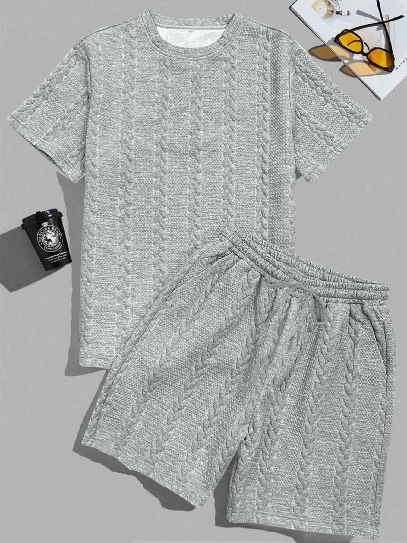

Men's American Summer Knitted Solid Color Jacquard Casual Round-Neck Pullover Short-Sleeved Sporty Suit with Short Shorts