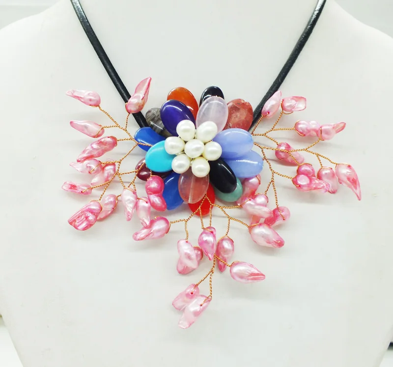 2021-Goodness !!!  price preferential   !!  Semi-precious stones  pearl  beautiful Flower Necklace ( last necklace)