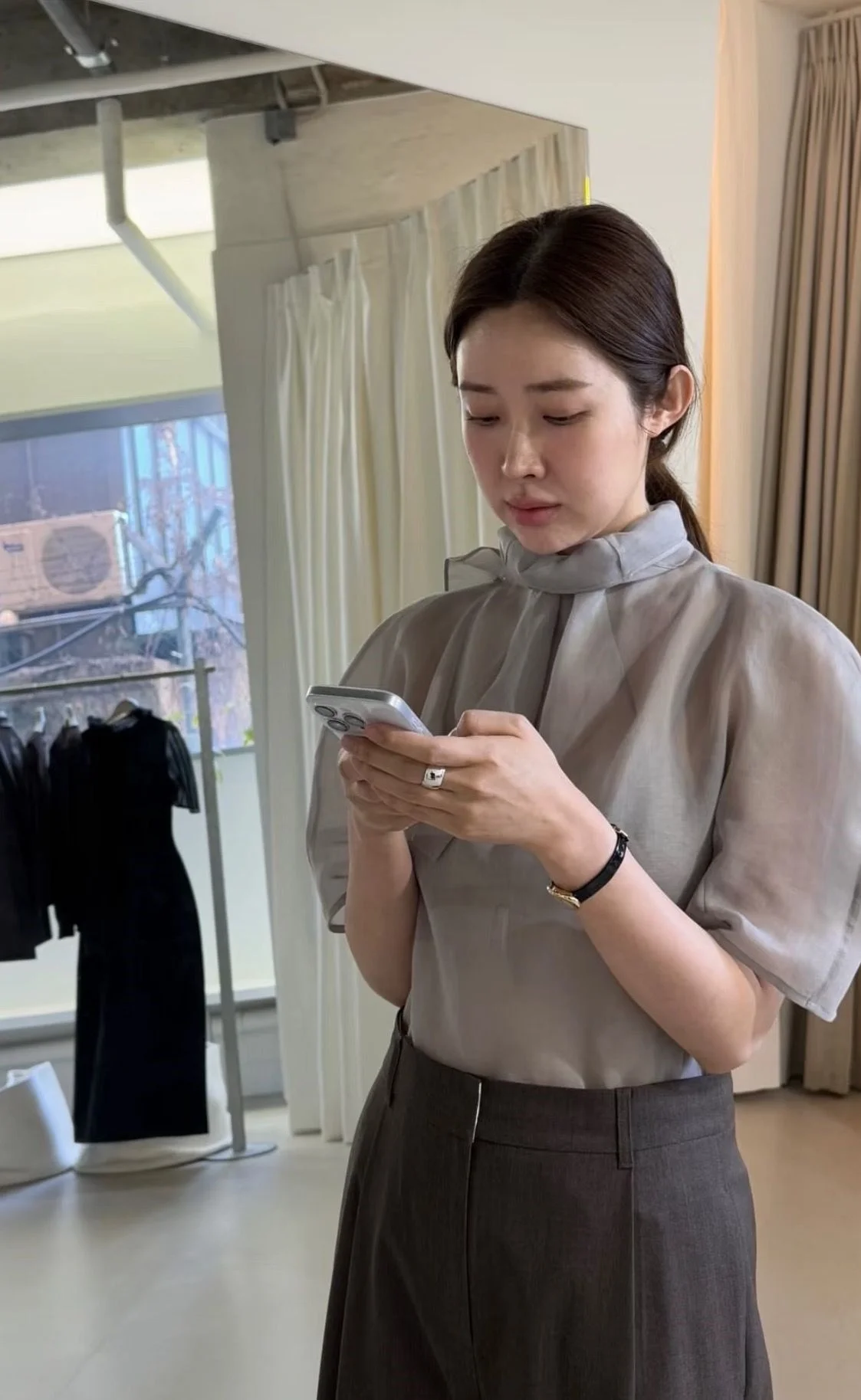 

Elegant Fashionable Short Sleeve Shirt Transparent Collar Bubble Design Commute Style Polyester Fiber Casual Spring Shirt