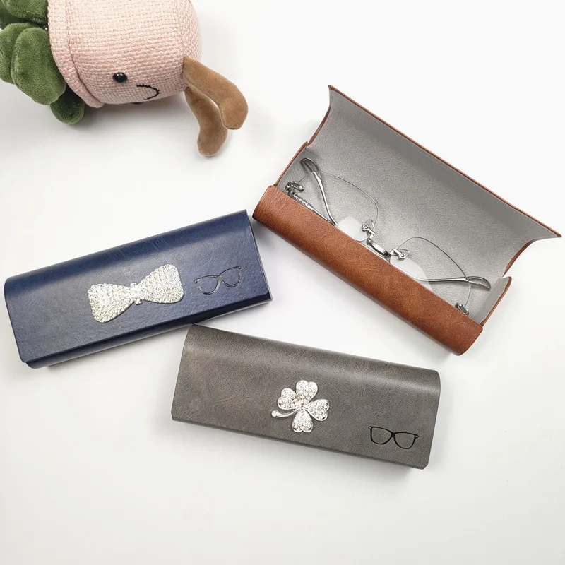 

Women's Diamond-Encrusted Fox Pattern Glasses Case PU Leather Hard Anti Press Sunglasses Box Eyeglasses Cases