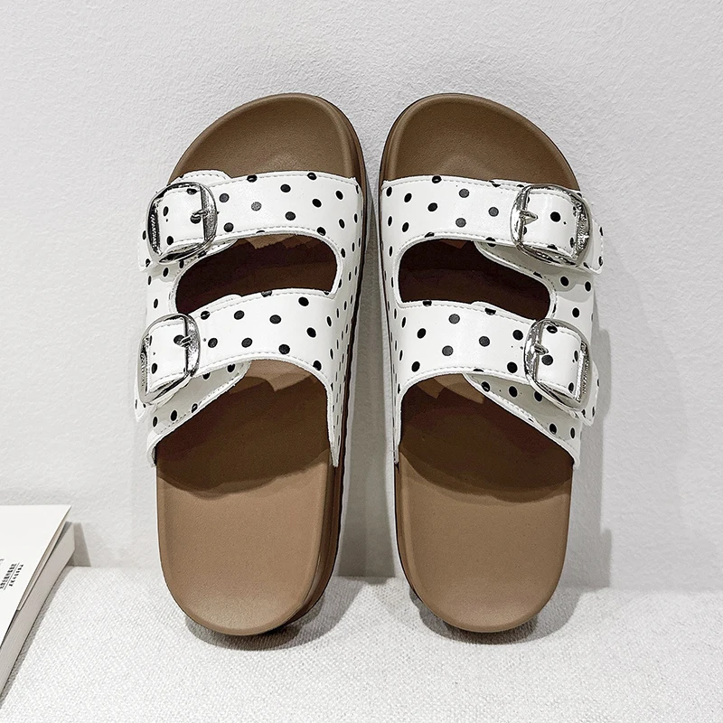 Retro Platform Slippers for Women's Outward Wear Summer New Round Toe Open Toe Studded One-line Buckle Flat Shoes