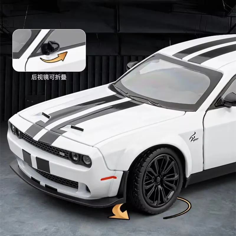 Dodge Challenger srt hellcatレーシングカーモデル、改造合金、ダイキャストメタル、スポーツカーモデル、音と光、子供のおもちゃギフト、1:24