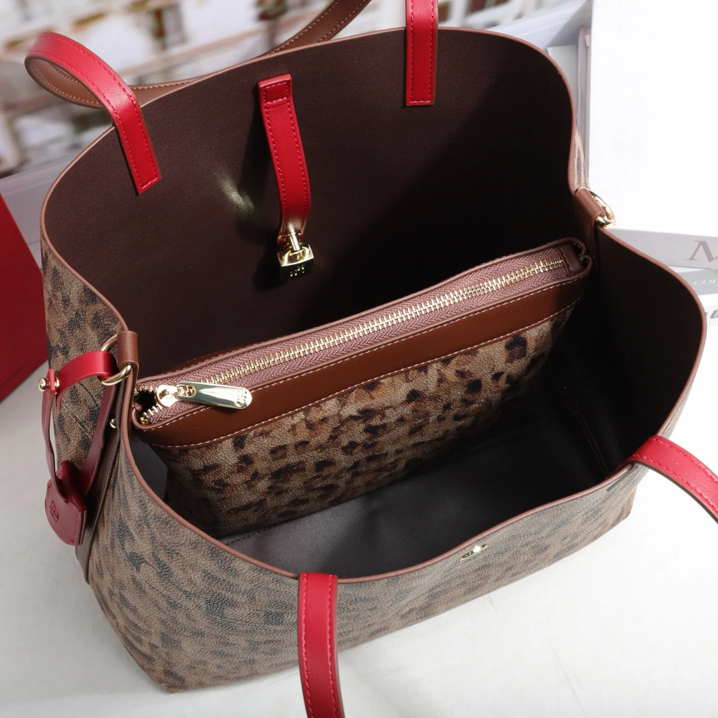 Bedruckte Damen-Umhängetasche, große Kapazität, klassische Tragetasche, Street-Style-Handtasche für Damen