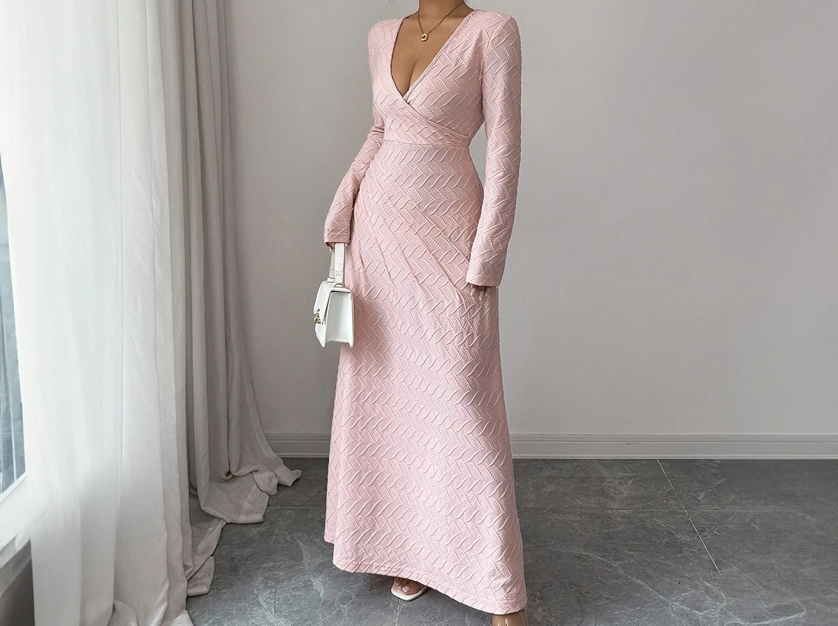 فستان أنيق بأكمام طويلة على شكل حرف V عميق فستان نسائي لخريف وشتاء 2025