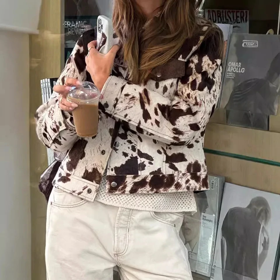 2025 New Women Beige Irregular Pattern Short Wool Blend Belt Detail Casual Elegant Spring Autumn Multi Color Options