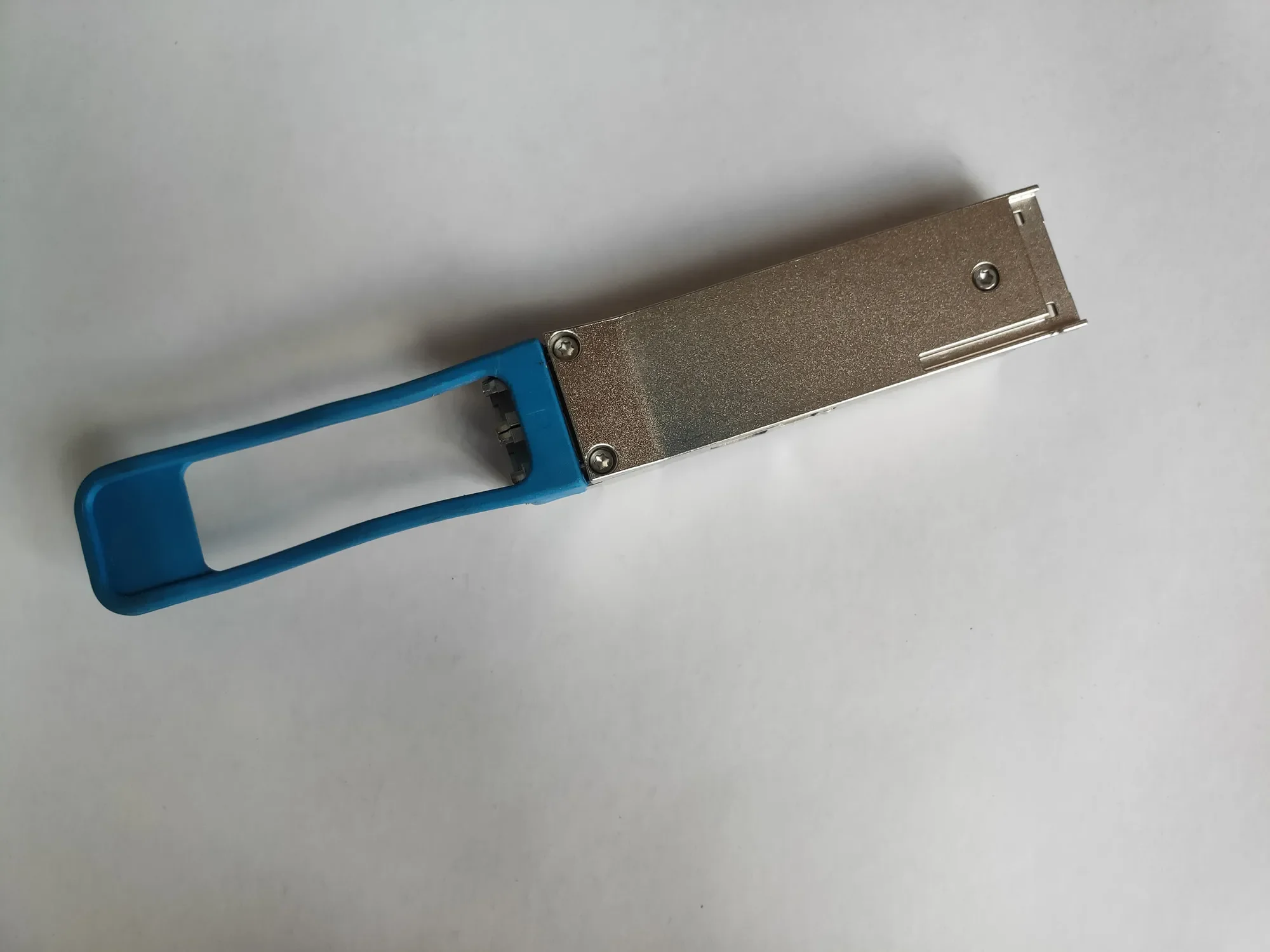 

FINISAR 40GB QSFP 10KM LC Transceiver FTL4C1QE1L FTL4C1QE1C FTL4C1QE2C FTL4C1QE3C 40GBASE-LR4 FTL4C1QL1L 40G QSFP Optical Switch