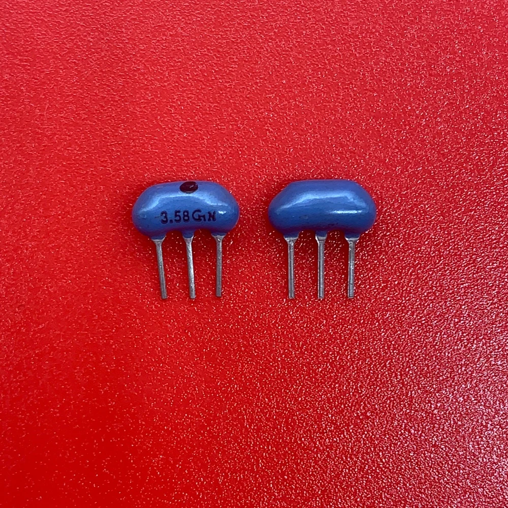 10pcs/ ceramic crystal oscillator CSTLF3M58G55-B0 CST3.58MGW 3.58M in-line 3-pin filter