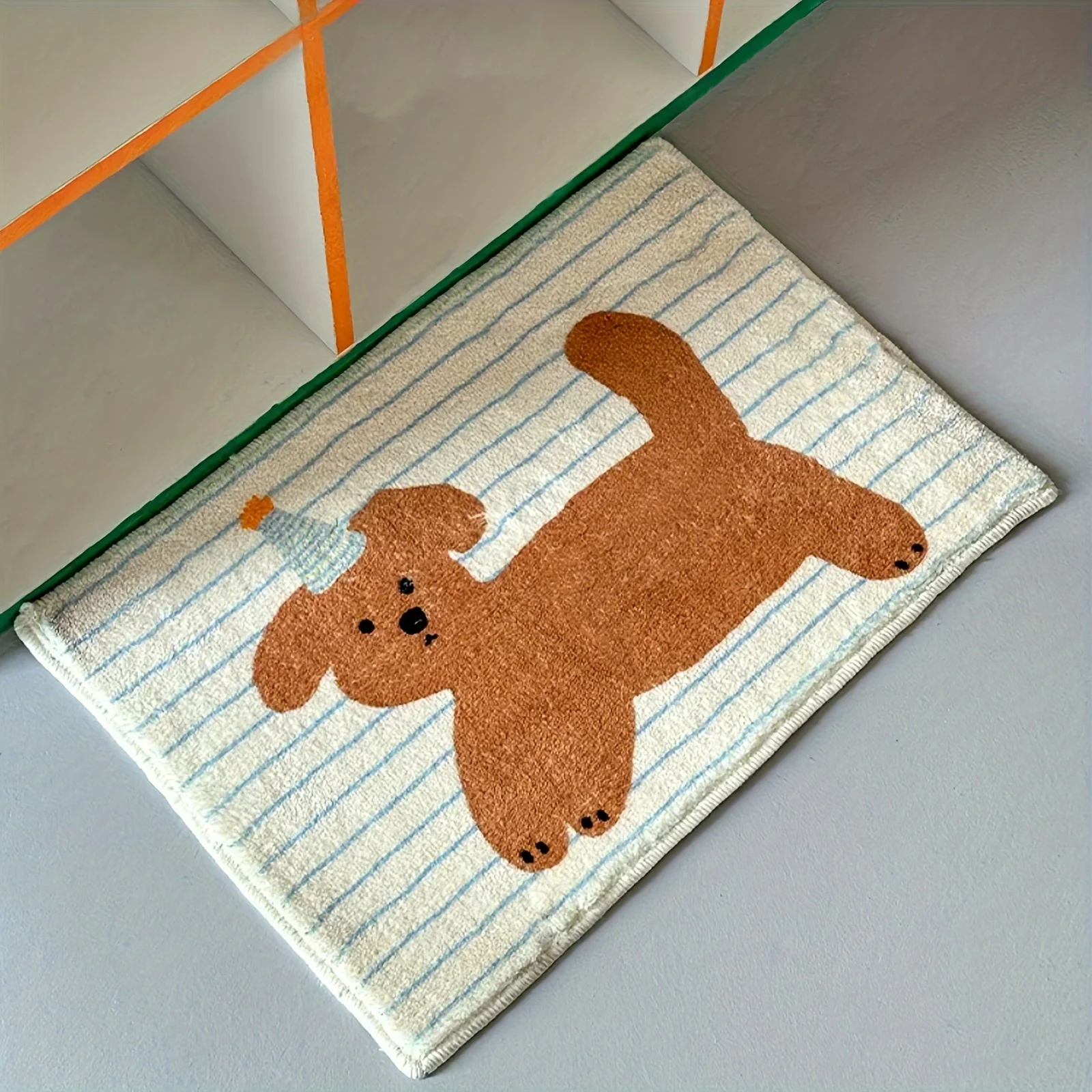 Cute Cartoon Dog Striped Rug, Plush Moisture-Absorbing Mat for the Bathroom Entrance, Non-Slip Bathroom Mat, Small Bedside Rug
