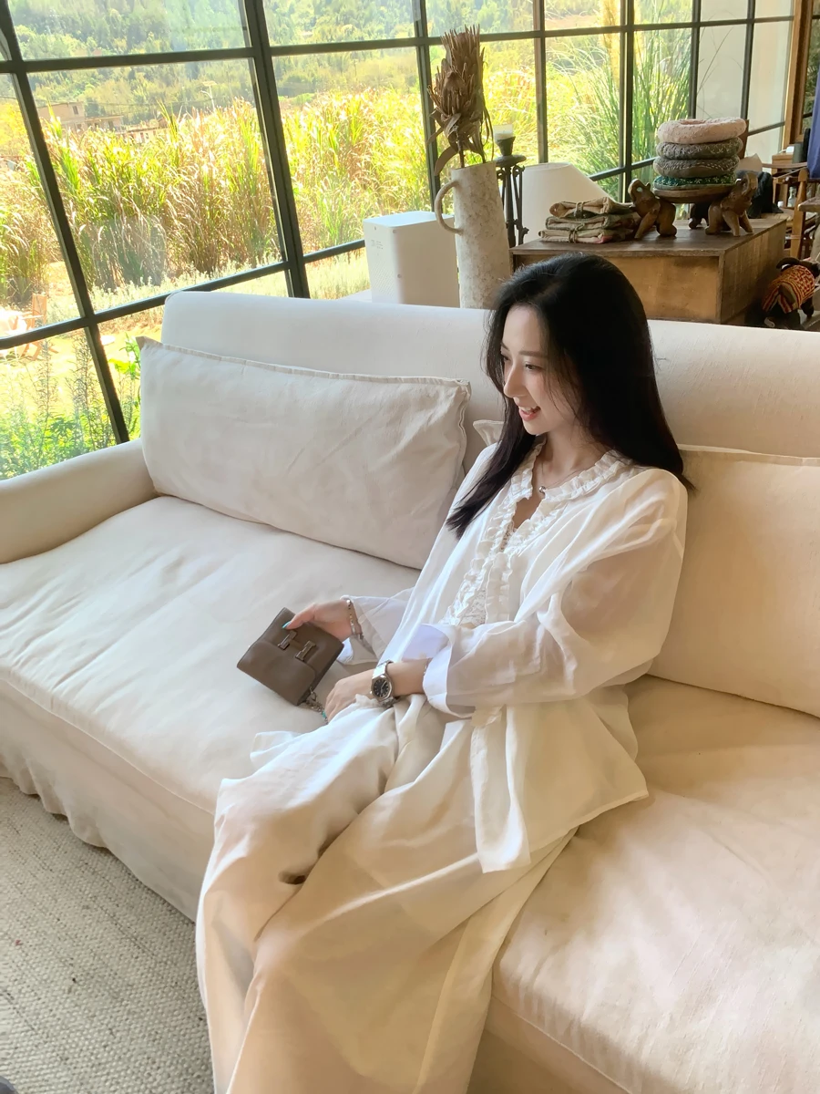 

Элегантная женская льняная рубашка с V-образным вырезом, весна-лето, новый стиль, приталенный крой, с цветочным принтом, простой дизайн, длинный рукав