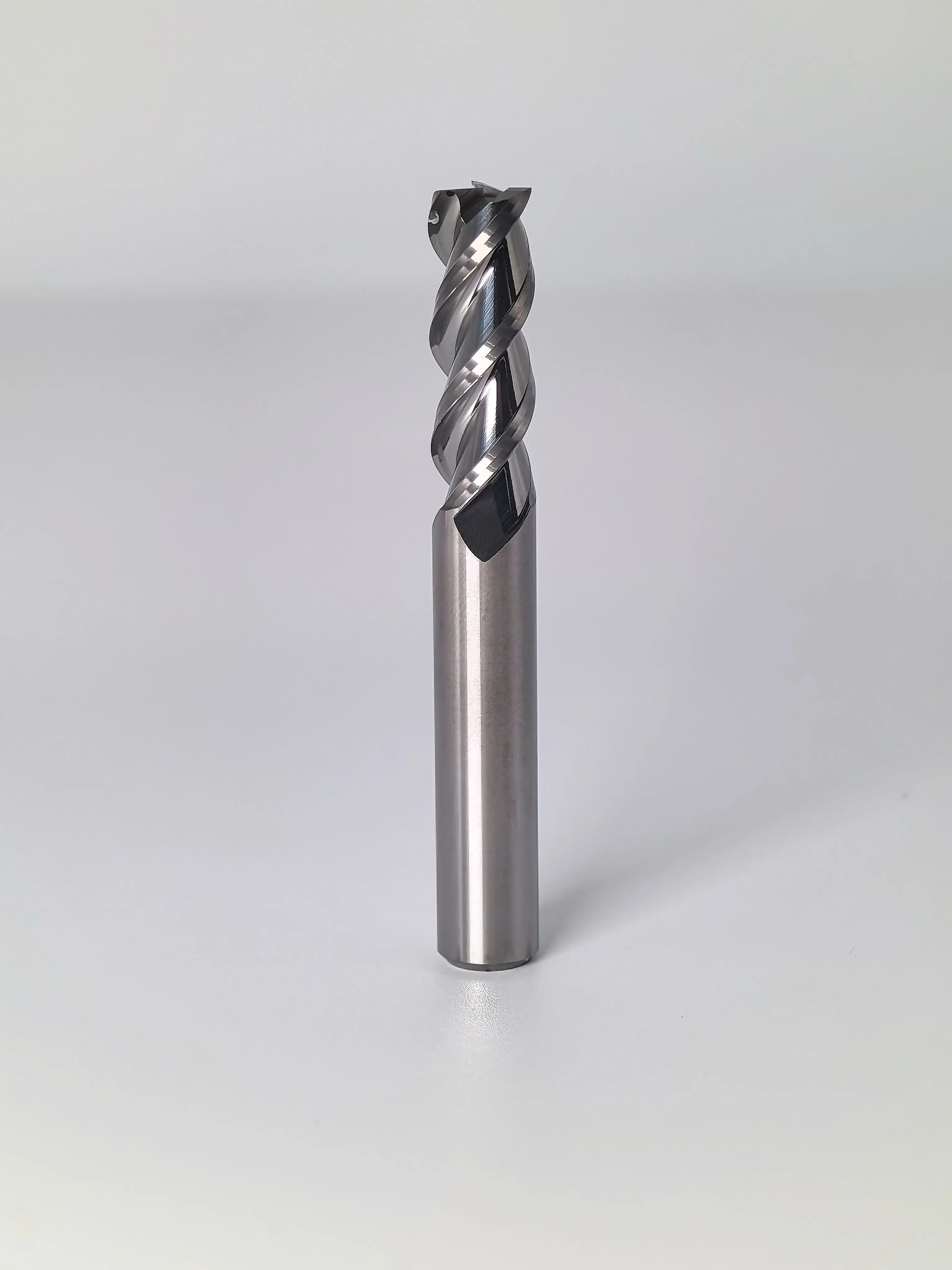 HRC58 3 Flutes Flat Square End Mill For Aluminum High Performance Solid Carbide Milling Cutter CNC Machining Mirror Effect Tools