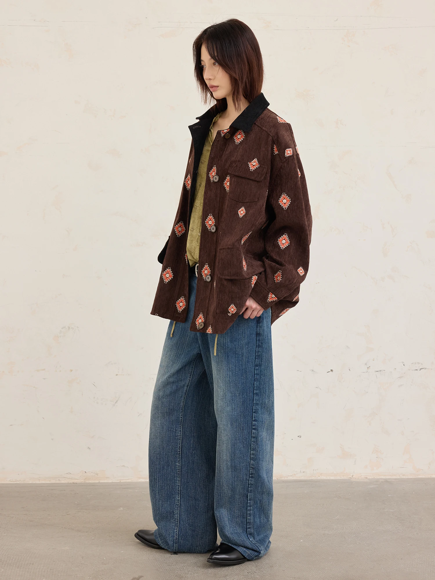 COINROVA Giacca in velluto a coste con ricamo a blocchi di colore, design da donna, colore rosso, vestibilità ampia, tessuto in poliestere