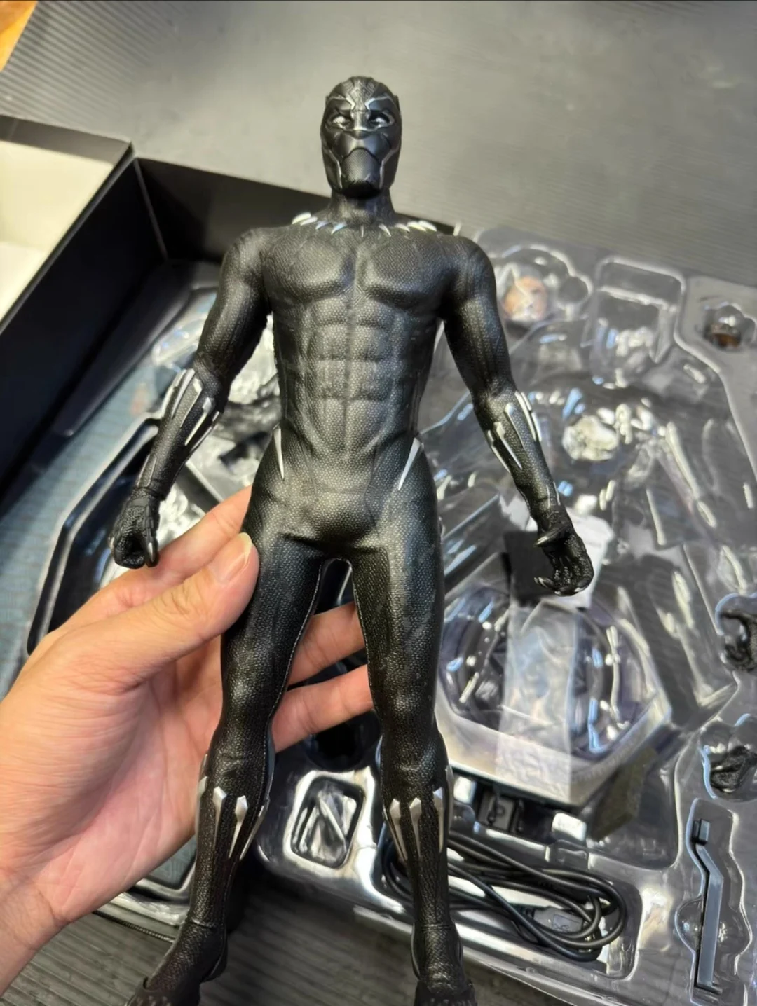 Original Hot Toys Mms470 1/6 Black Panther 2.0 Marvel Action Figure Toy Gift Model Garage Kit Collection Hobbies Children Gift