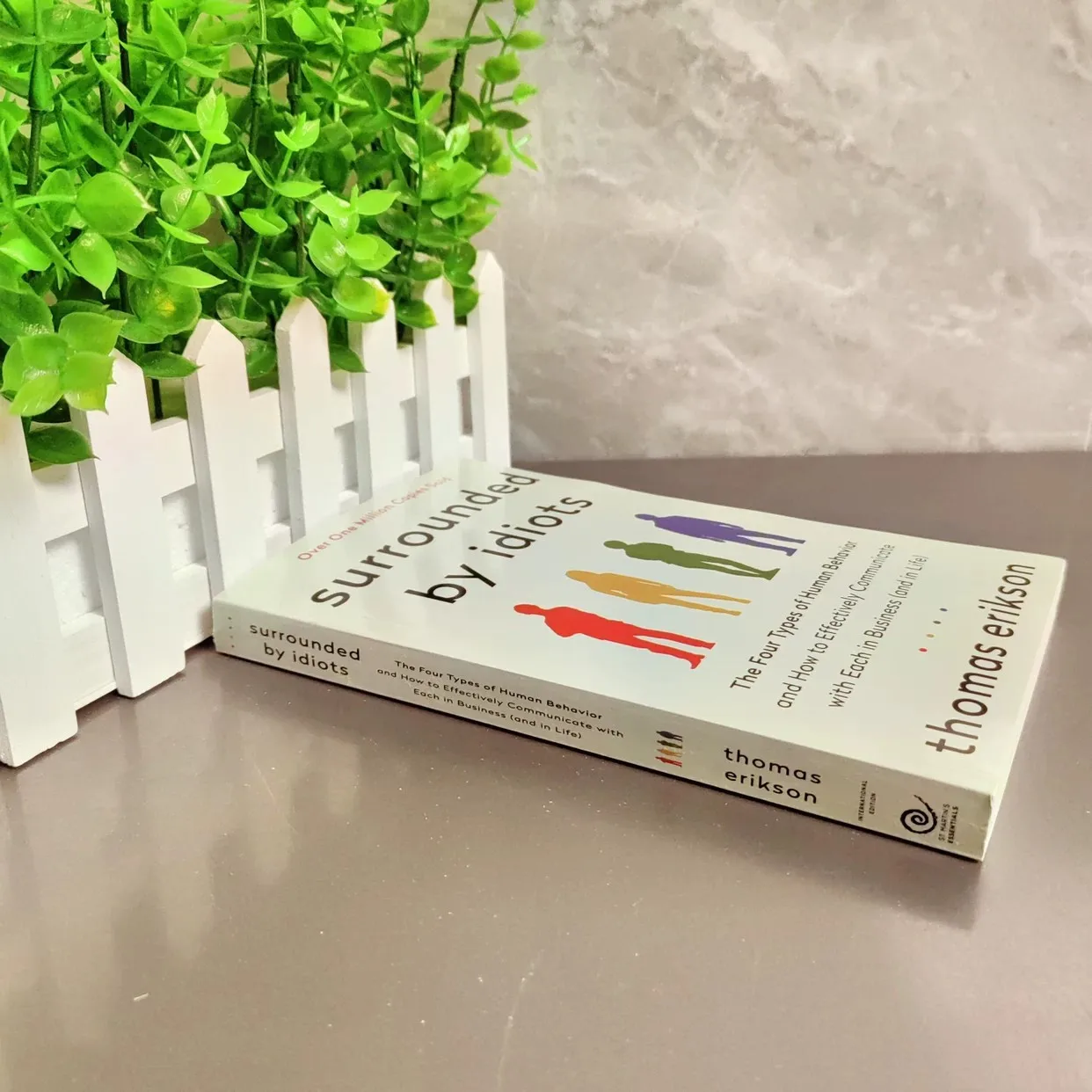 ล้อมรอบด้วยคนโง่: สี่ประเภทพฤติกรรมของมนุษย์