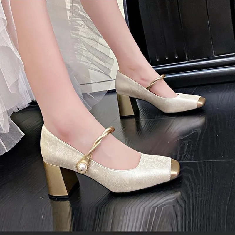 

Factory direct sales 2024 new square head splicing face printed thick heel new Chinese Yuya Mary Jane high heels women's shoes