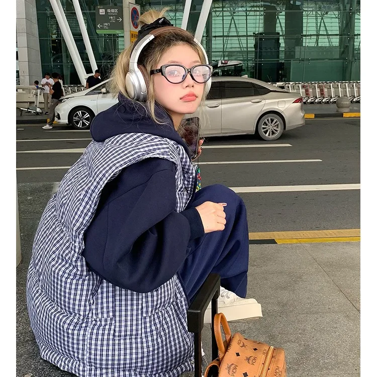 

2025 Autumn Winter Sleeveless Plaid Vest Cotton Waistcoat Unisex Loose Trendy Layered Jacket