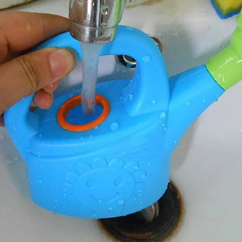 يمكن سقي الرش لطيف الكرتون حديقة الاطفال المنزل الزهور البلاستيكية زجاجة الشاطئ رذاذ حمام لعبة التعليم المبكر