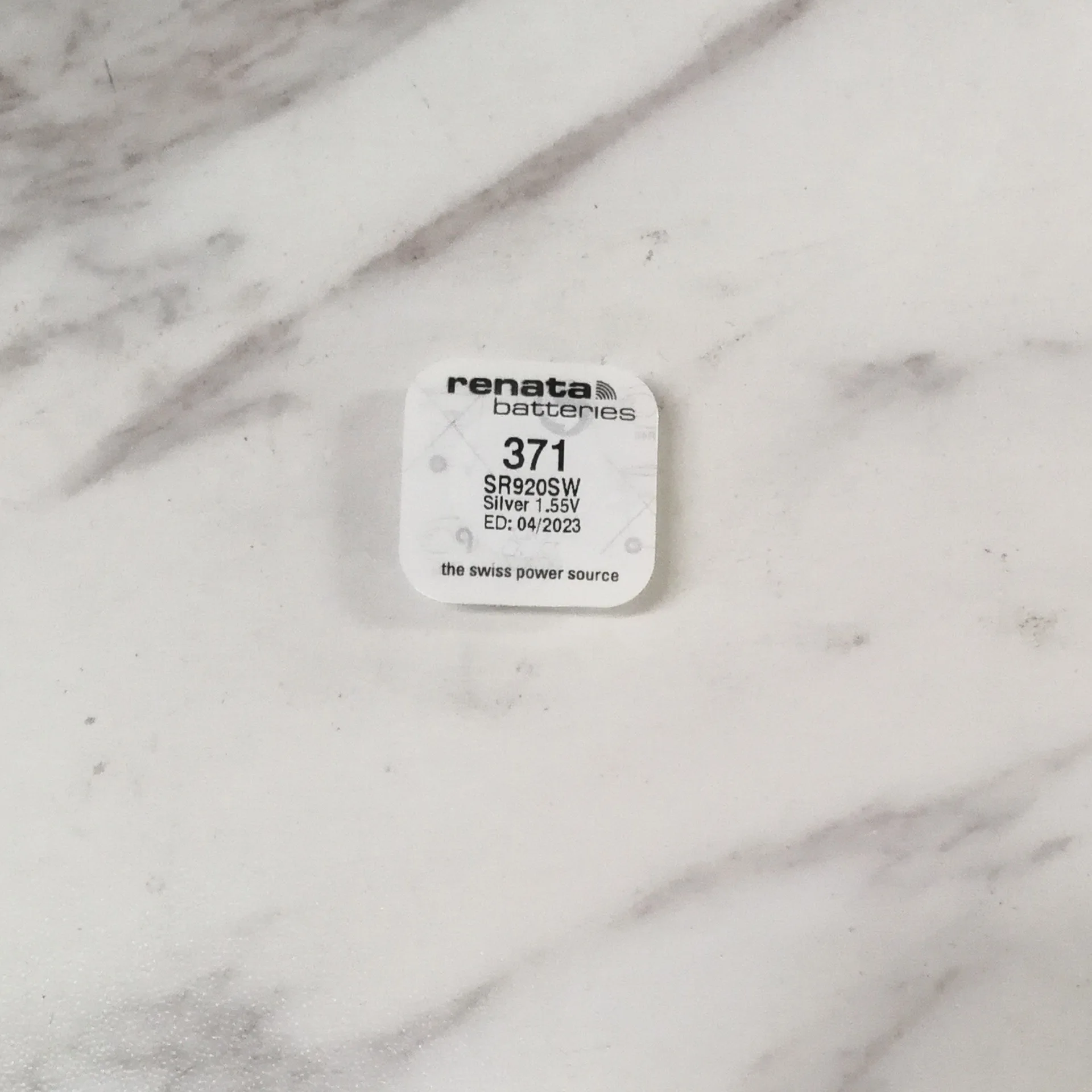 100 قطعة بطارية ساعة أكسيد الفضة ريناتا 371 SR920SW 920 1.55 فولت 100% العلامة التجارية الأصلية ريناتا 371 بطارية ريناتا 920