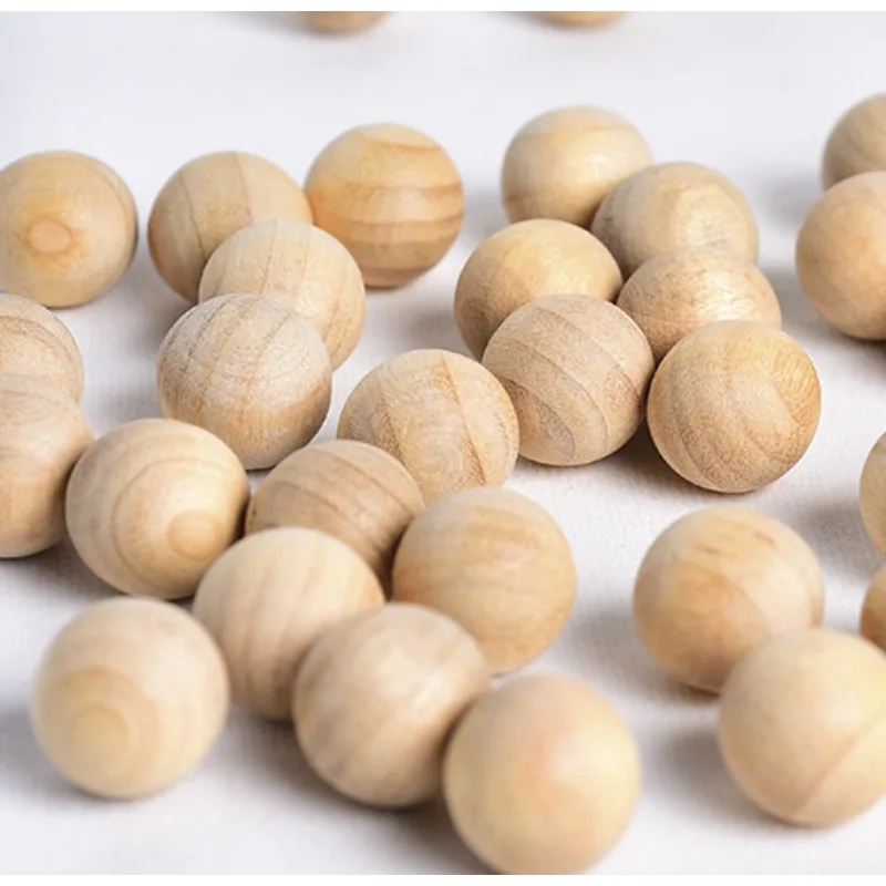 

50Pcs Moth Balls Insect Camphor Natural Wood Wood Ball Mildew Wardrobe Clothes Drawer Pest Control Bug Repellent