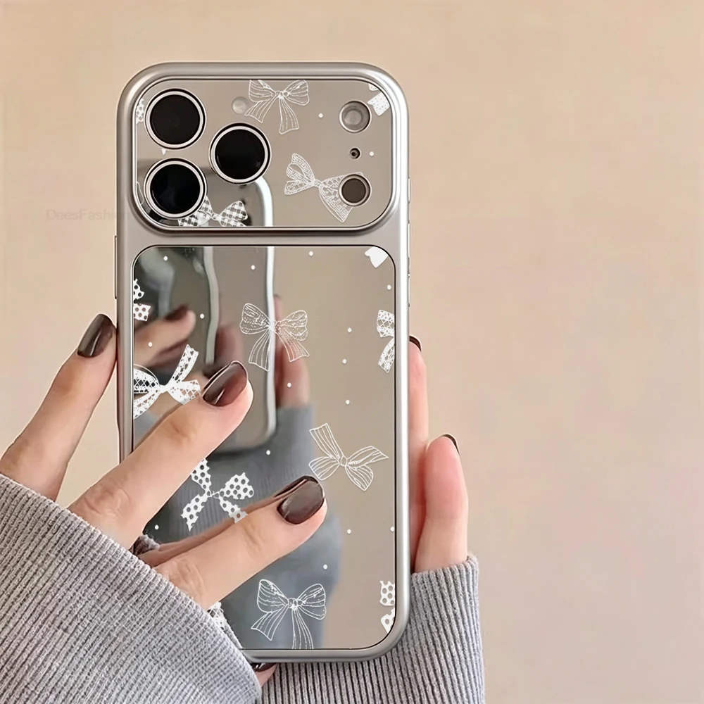 Elegante capa protetora para iPhone 18 17 16 15 14 13 12 11 Pro Max, com lente de proteção para a câmera, design de janela grande e detalhes em forma de laço branco, resistente a impactos.