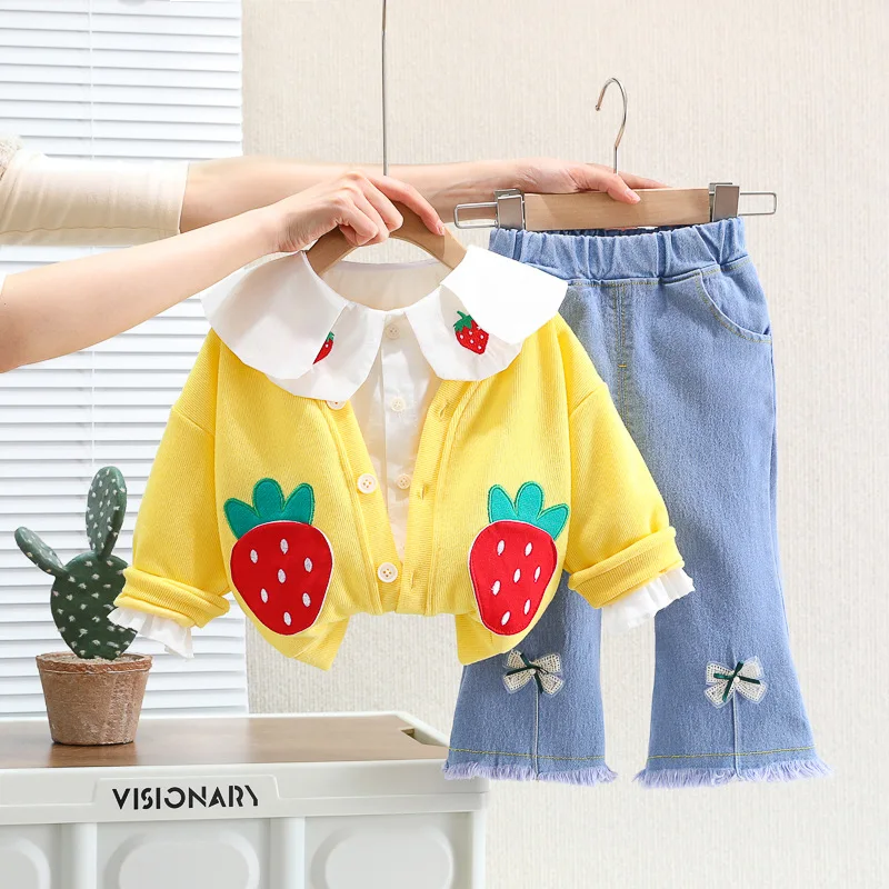 2023 autunno bambini set di abbigliamento neonate cappotti camicia nappa fiocco Jeans 3 pezzi bambini tute carino fragola vestiti infantili