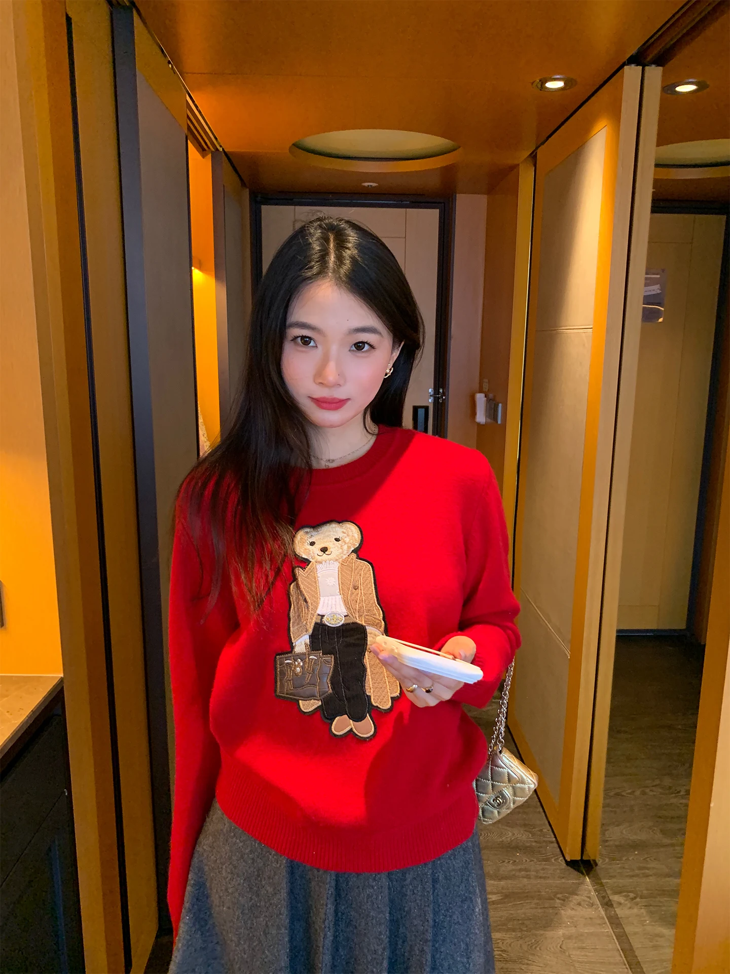 

Красный женский вязаный свитер, зимняя верхняя одежда, длинный свек из чистой шерсти с вышивкой, мягкий теплый повседневный круглый свитер Ne