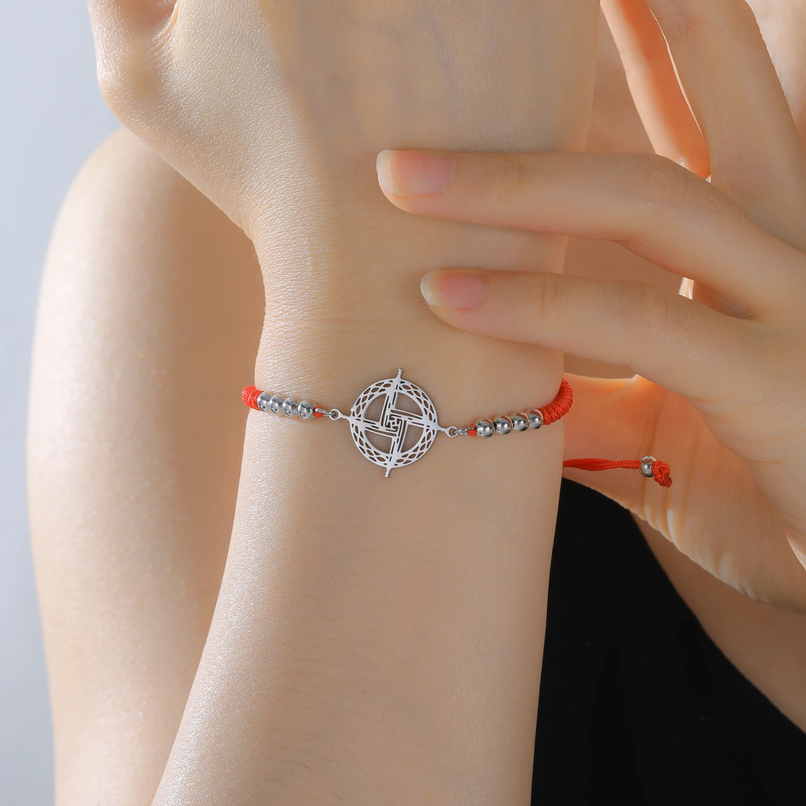 Kkjoy Slawisches Sonnensymbol Charm-Armband Edelstahl-Armband Heidnisches Slawisches Schutzzeichen Schmuck Geschenk für Heiden-Liebhaber – Detail 10