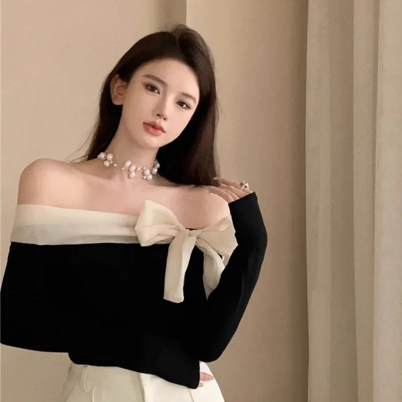 2024 New Style French Pure Desire Aesthetic Hot Girl Off-Shoulder Inner Women's Long Sleeve T-Shirt Base Layer Top For Spring An