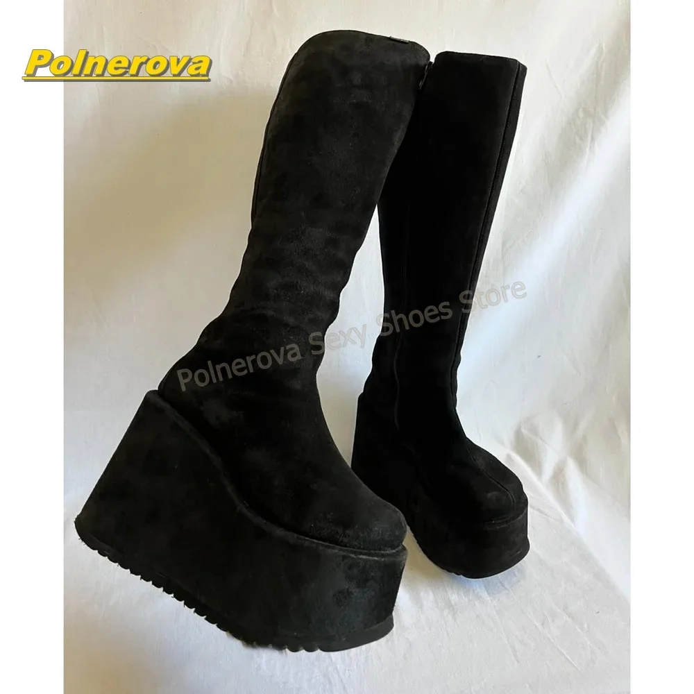 Schwarze Kunstwildleder Plateau-Stiefel mit Seitenreißverschluss Runde Zehenkappe Keilabsatz Y2K Goth Dark Street Style Damen Sexy Kniehohe Stiefel 2026 Neuer Trend