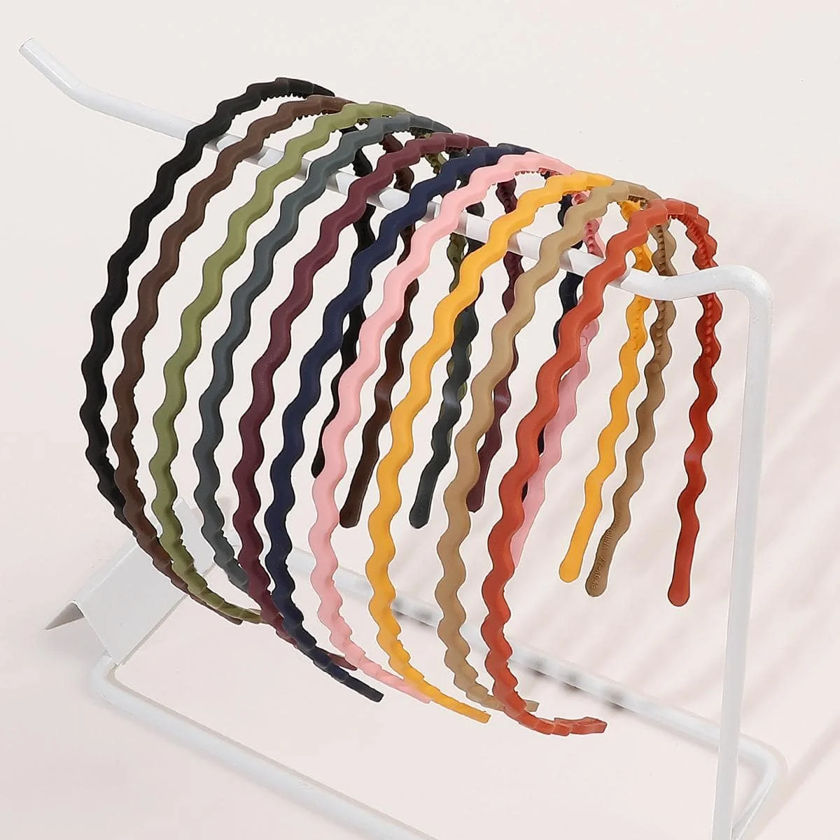 10 Stück dünne Stirnbänder für Mädchen und Frauen, bunte Wellen, dünne Haarbänder, harte Zähne, Kopfband für Kinder, Haarschmuck für Teenager – Detail 1
