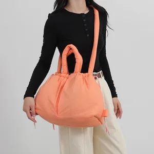 Rahat naylon, yumuşak yastıklı çanta tasarımcısı yumuşak puf-kadın omuz crossbody kılıf çanta basit retro büyük kapasiteli çanta-l Çantanın ilk 10 satışı-dolgulu-büyük-8 numara