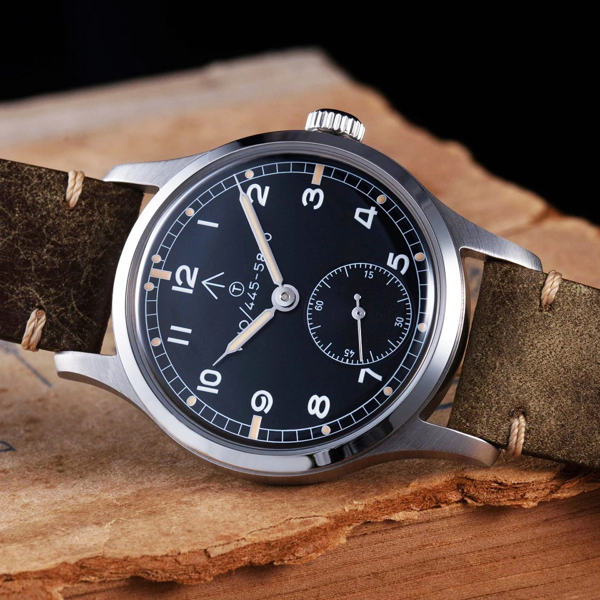 Hruodland F032 Men's Retro Military Quartz Watch VD78 Stainless