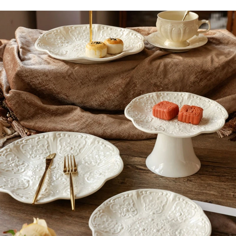 European Ceramic Dessert Plate Relief Tableware Wedding Party Candy Fruit Cake Family Dinner BBQ Steak