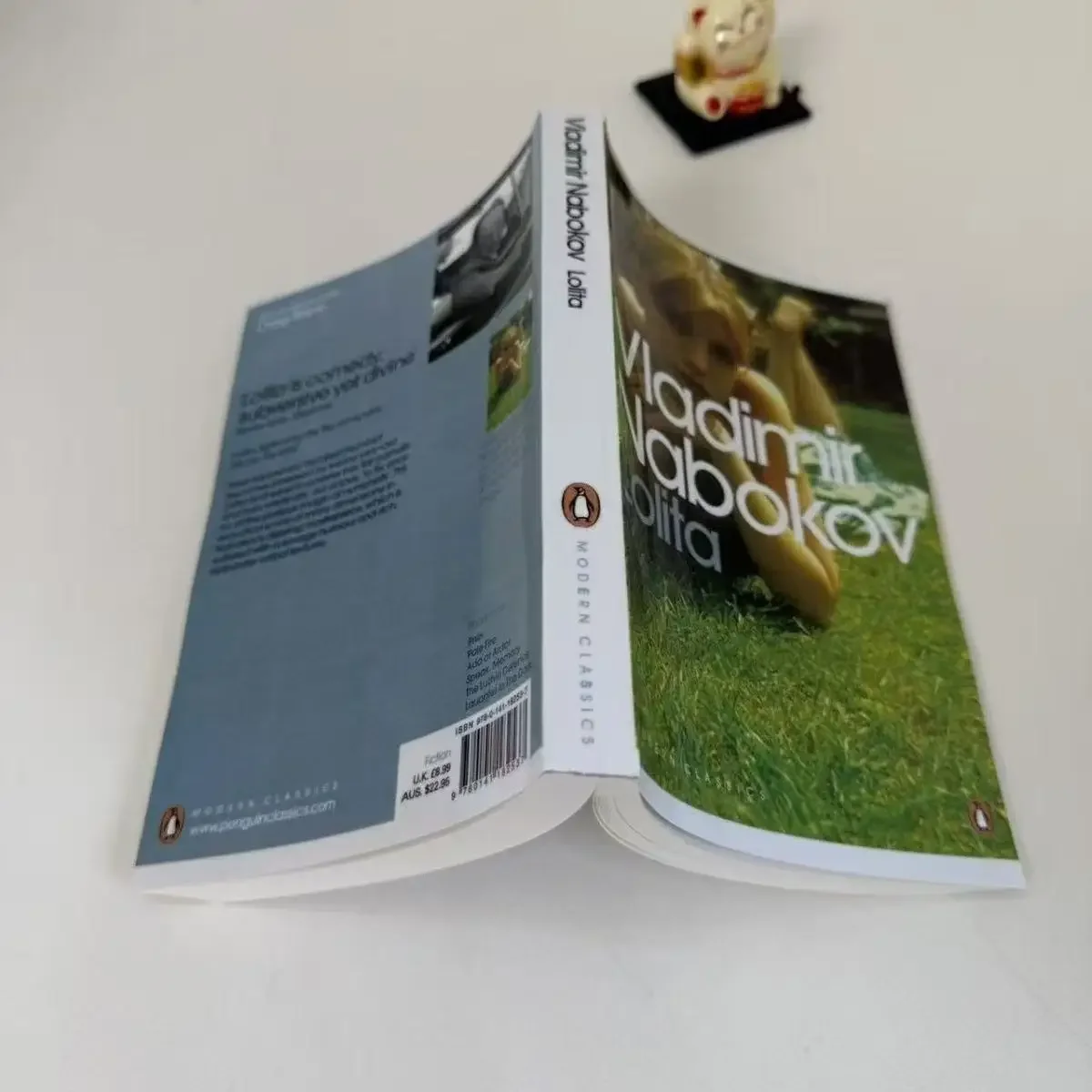 لوليتا بقلم لاديمير نابوكوف كتاب غلاف ورقي باللغة الإنجليزية #3