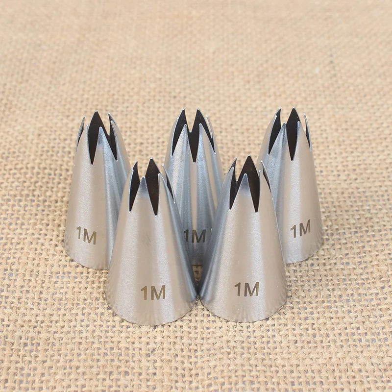 5pcs Piping Nozzles Set, Stainless Steel Icing Nozzles, Cream Cake Piping Tips For Dessert Biscuit Cup Cake, Kitchen Accessories